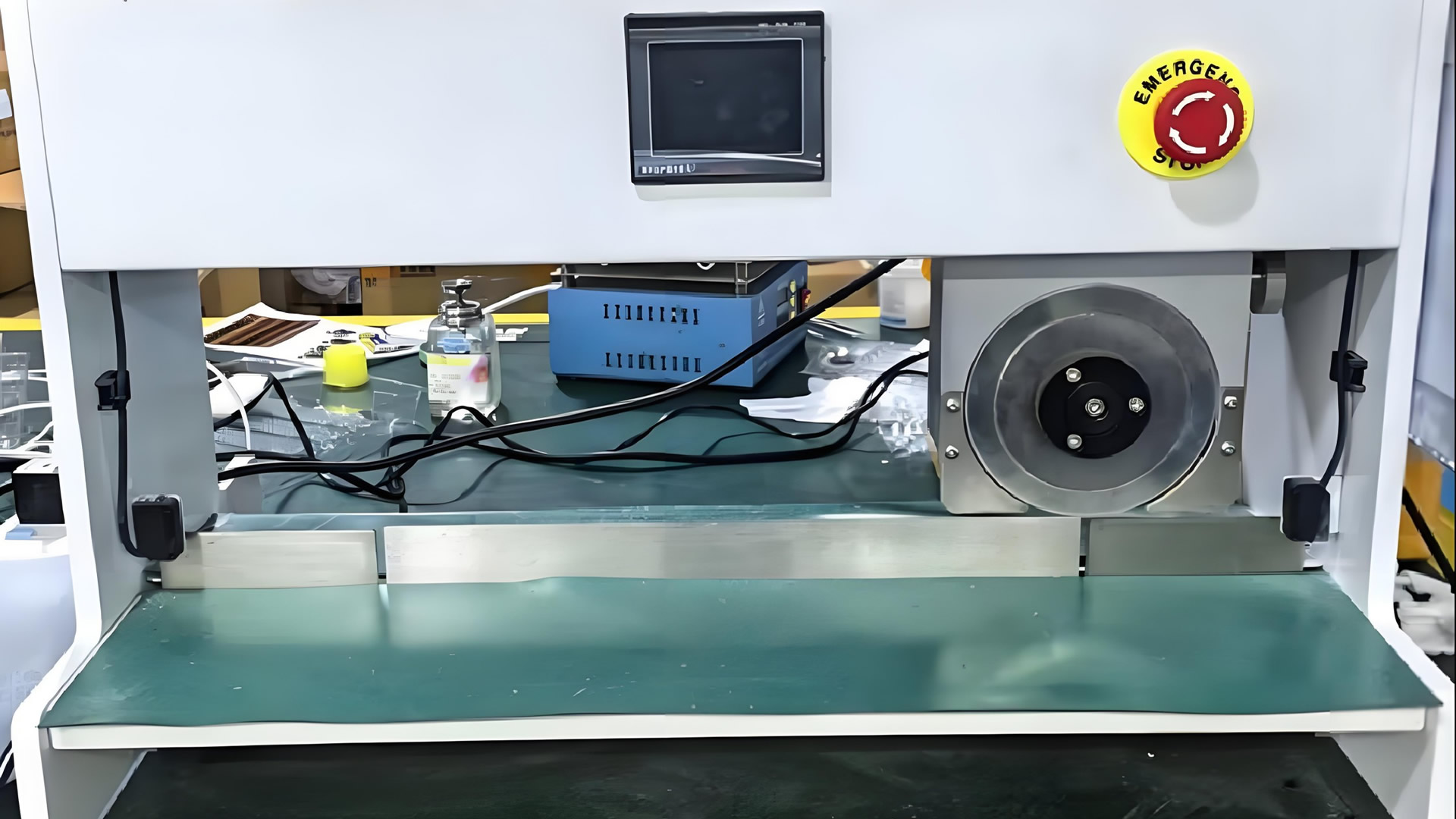 PCB Depaneling Machine
